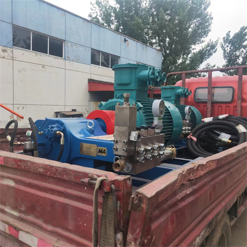 華礦集團一批煤層注水泵發(fā)往內蒙古